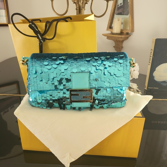 I have the FIRST 25th Anniversary Fendi Baquette Sweet! - Picture 6 of 16